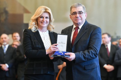Президентът на Хърватия награди председателя на дружеството на българите Рашко Иванов